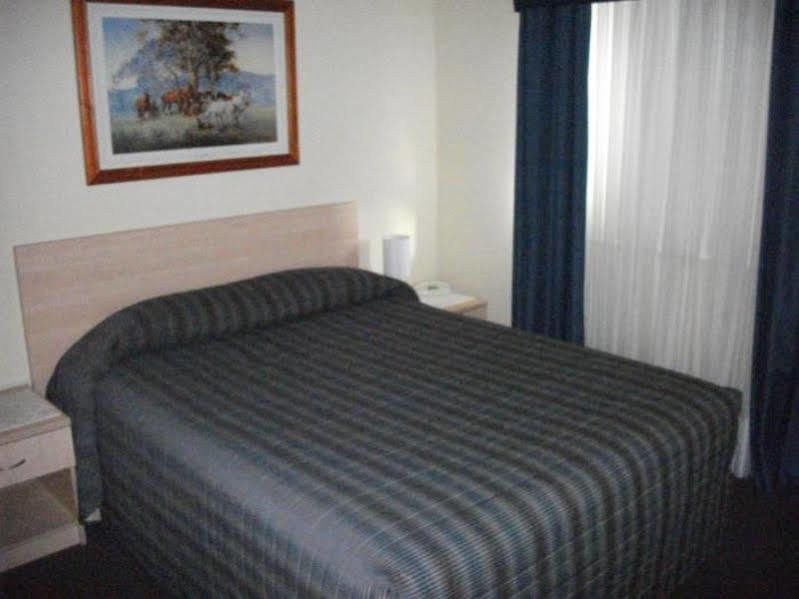 Baybrook Motor Inn y Apartamentos Muswellbrook Exterior foto
